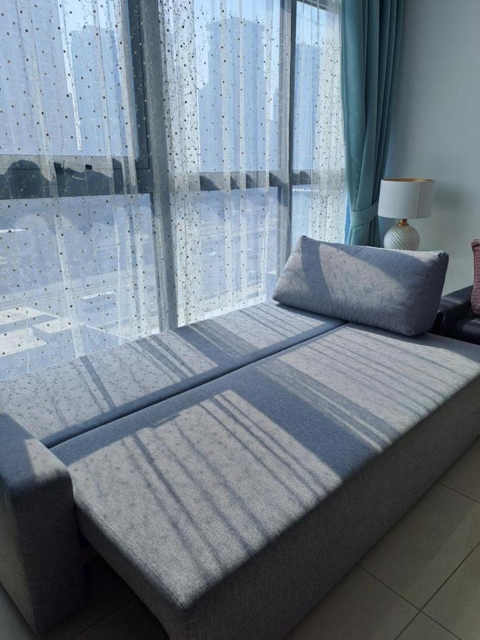 Newly Furnished One Bedroom Next To Metro & In Marina * Dubai