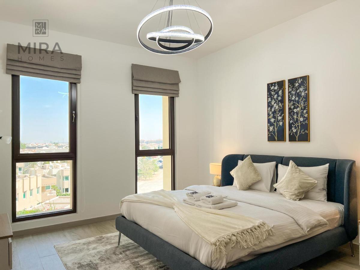 Mira Holiday Homes - Luxury 2 Bedroom With Burj Al Arab View In Mjl *
