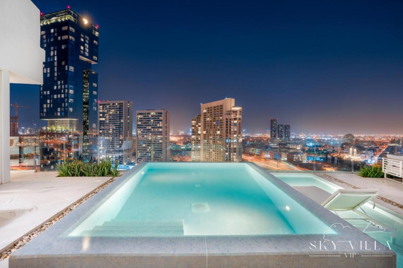 Daire Five Jumeirah Village - Luxury Sky Private Pool *