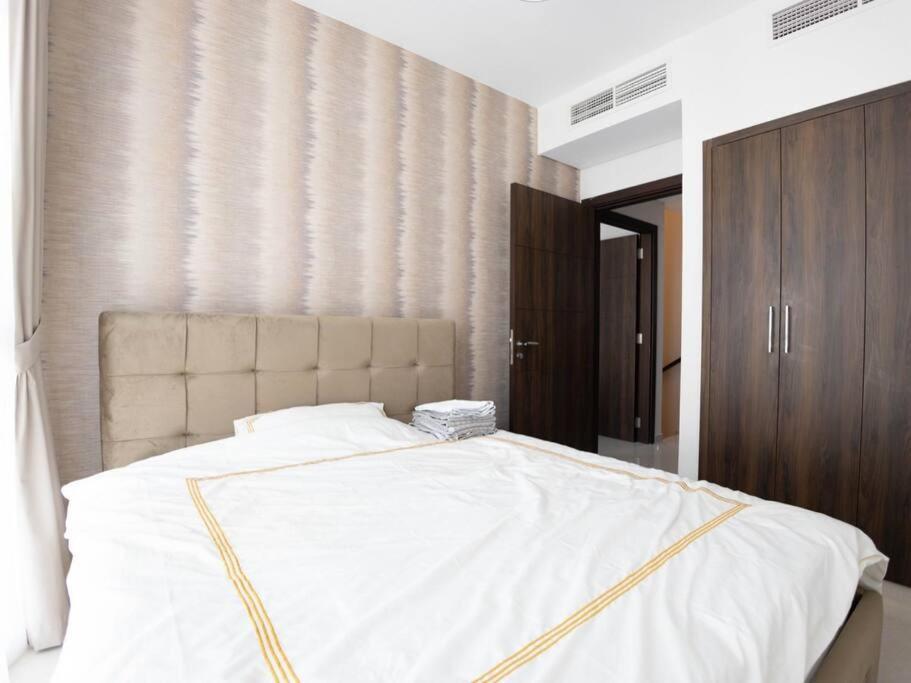 Corner 3bedroom Townhouse In Avencia Cluster Dh2 * Dubai