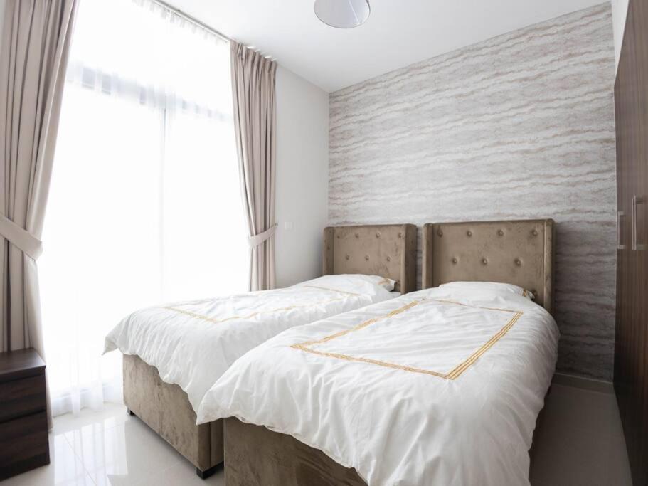 Corner 3bedroom Townhouse In Avencia Cluster Dh2 Villa *