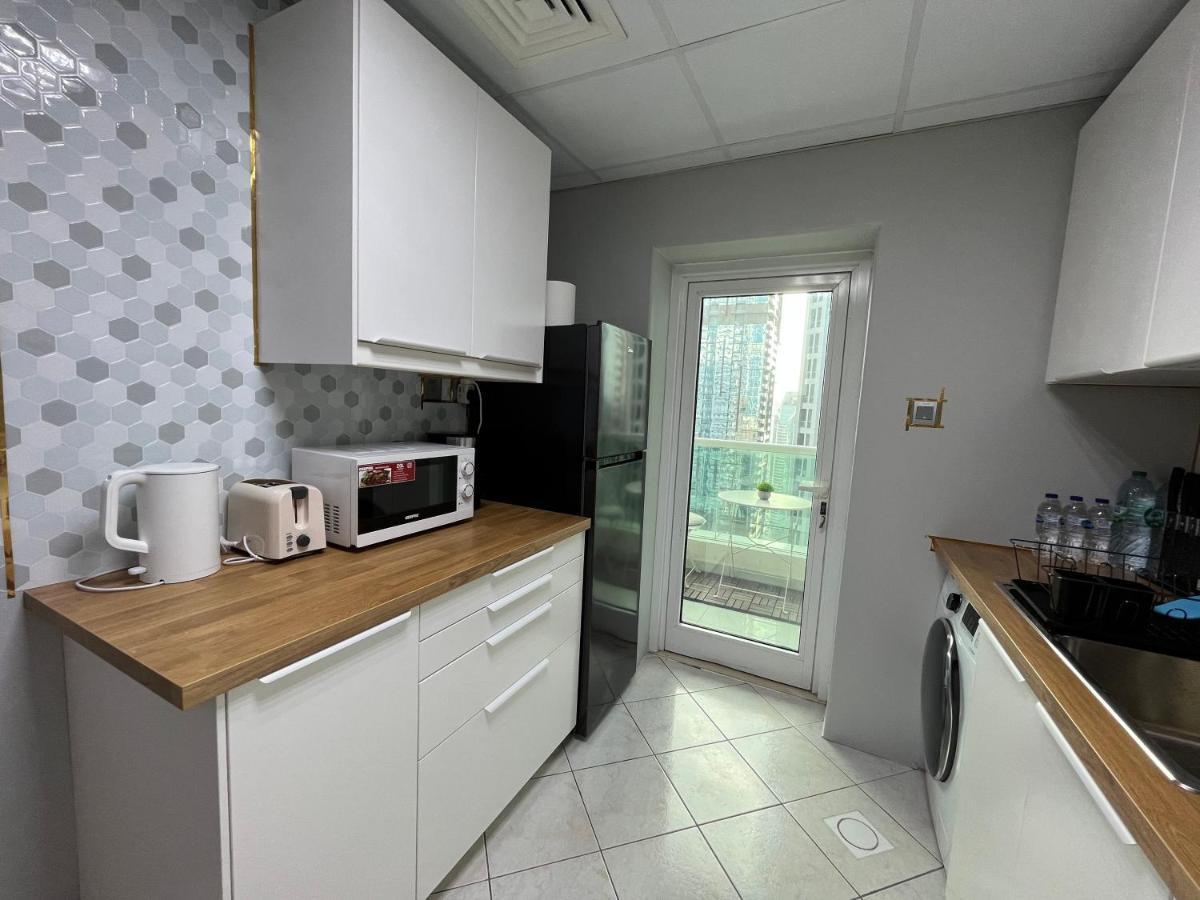 Apartment Tiger Tower- Marina Pinnacle, Marina 1 Bedroom Apt, Marina And Palm View Dubai