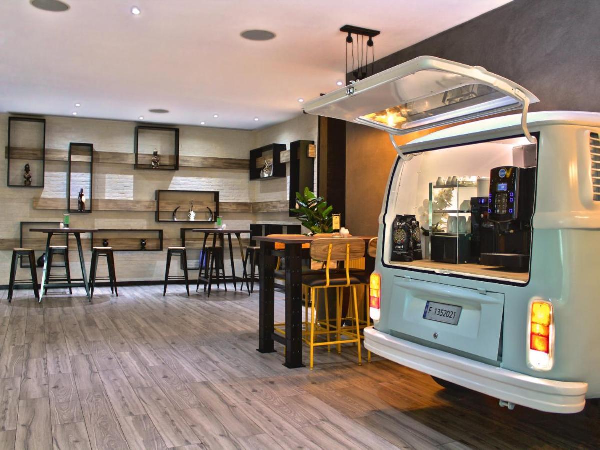 Hyatt Place Al Rigga Hotel 4*