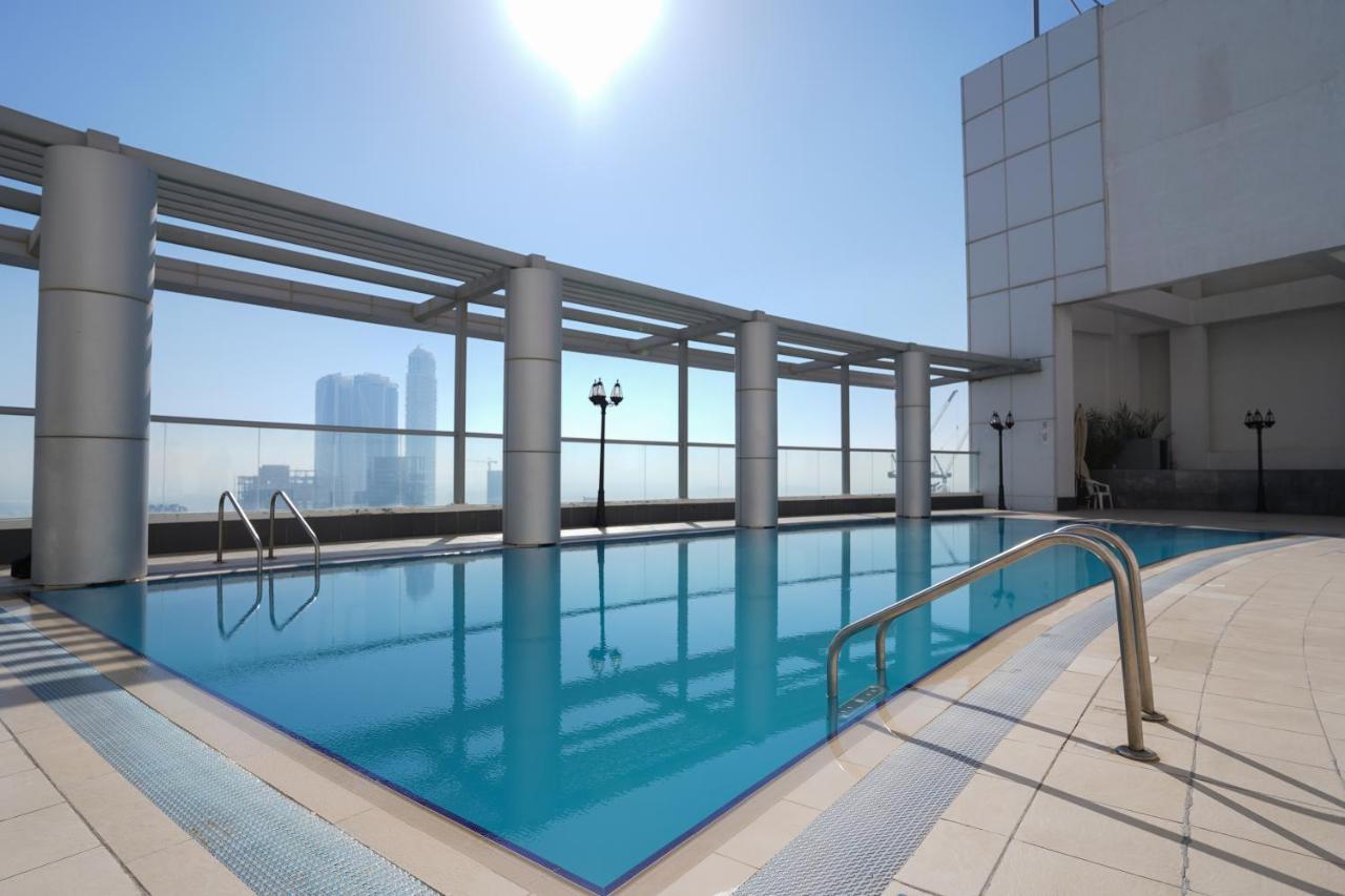 Apartment Rh- Contemporary Studio, Downtown, Near Mall & Burj Khalifa *