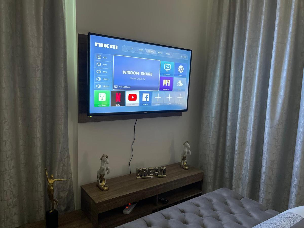 Luxury With Marina View Close To Jbr And Metro With Shared Kitchen Homestay Dubai