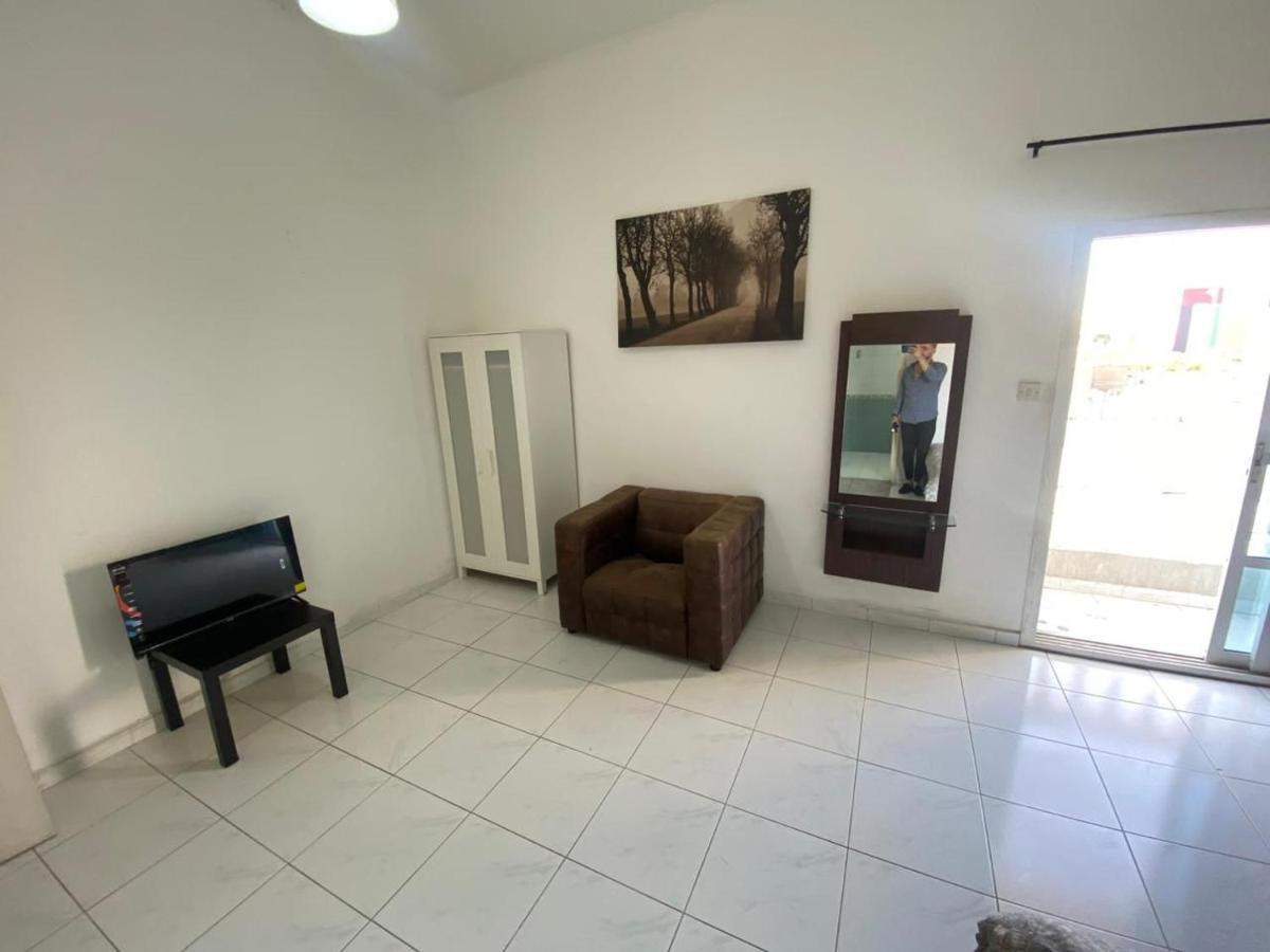 Comfortable Private In Compound Housing Guest house Dubai