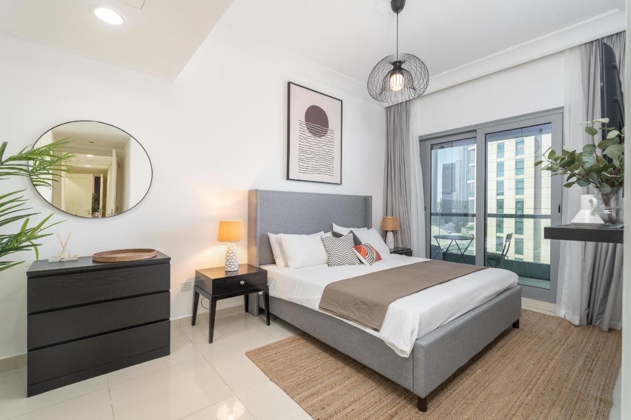 Holiday home Dlx 21st Flr 3br Pool Gym Near Mall By Belvilla *
