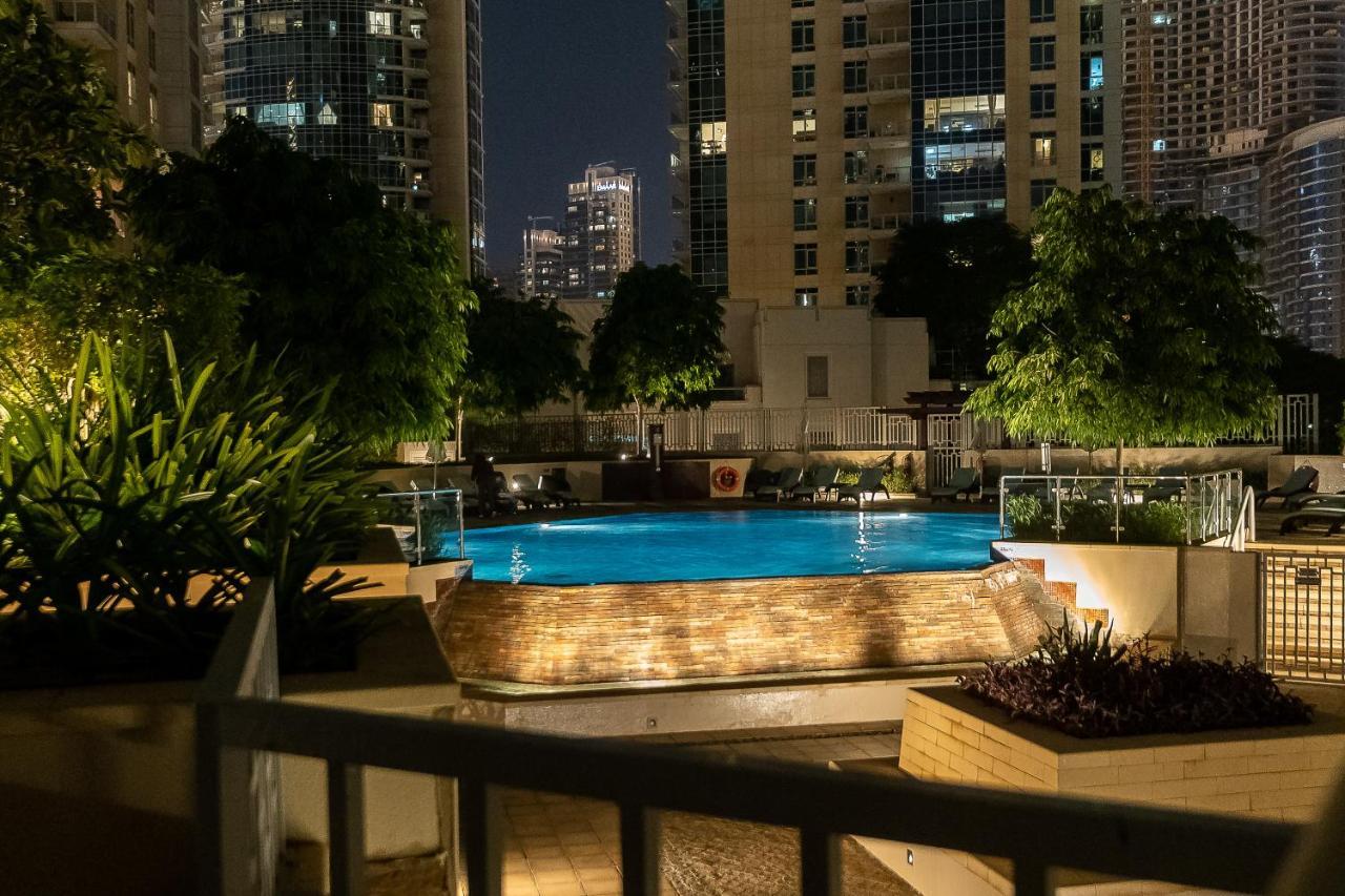 Spectacular Burj & Fountain View - Luxurious 3 Bedrooms & Maids - The Residences Apartamento