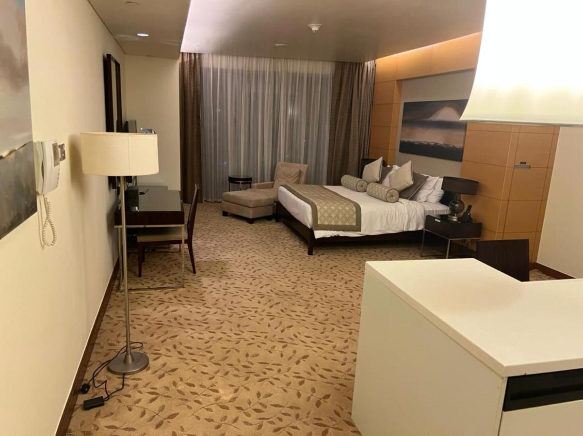 Apartment Address Mall Fashion Avenue 1 Bedroom 34 Floor *
