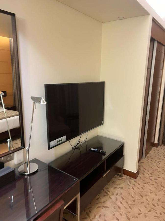 Apartment Address Mall Fashion Avenue 1 Bedroom 34 Floor *