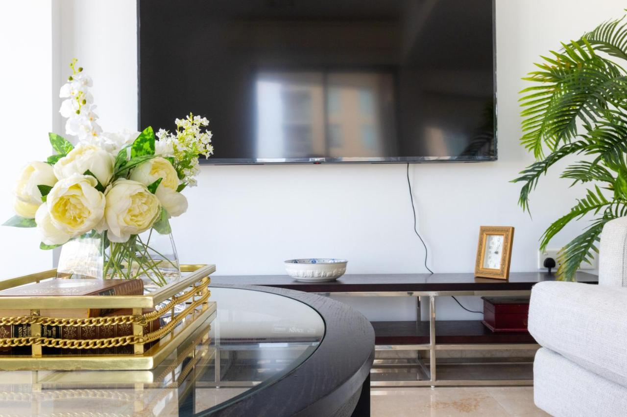Gorgeous 3-bed With Burj Khalifa & Dancing Fountain Views Daire *