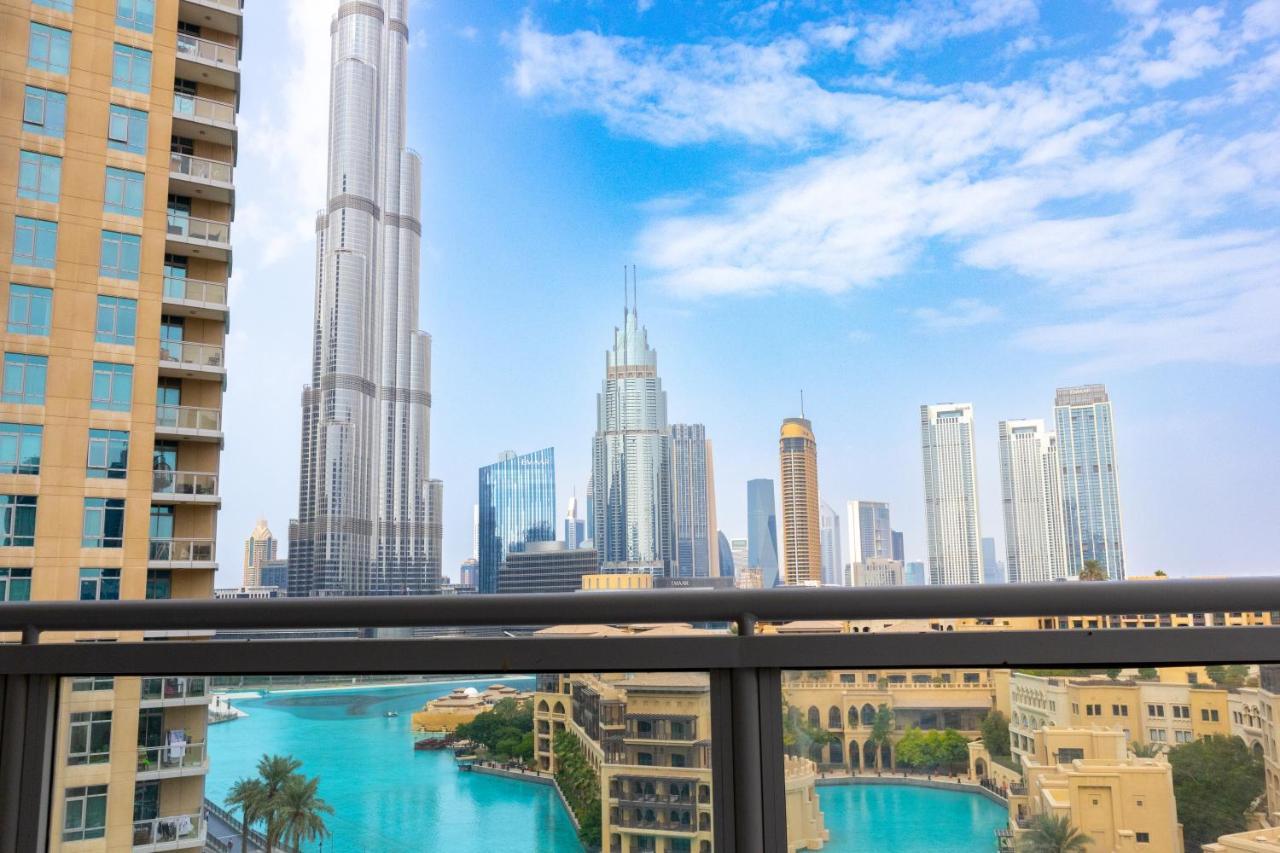 Gorgeous 3-bed With Burj Khalifa & Dancing Fountain Views Daire Dubai