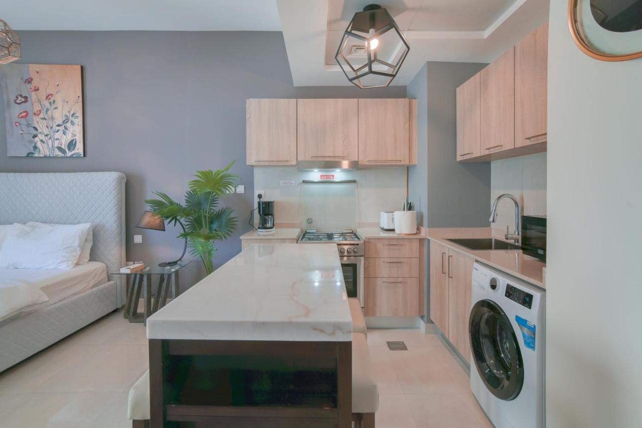 Modern In The Heart Of Business Bay Apartment *
