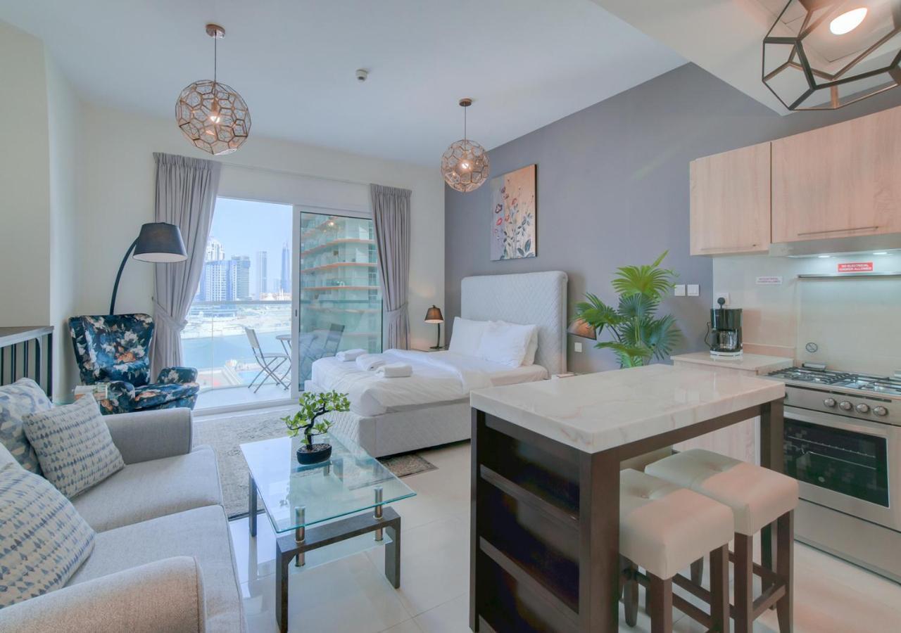 Modern In The Heart Of Business Bay * Dubai