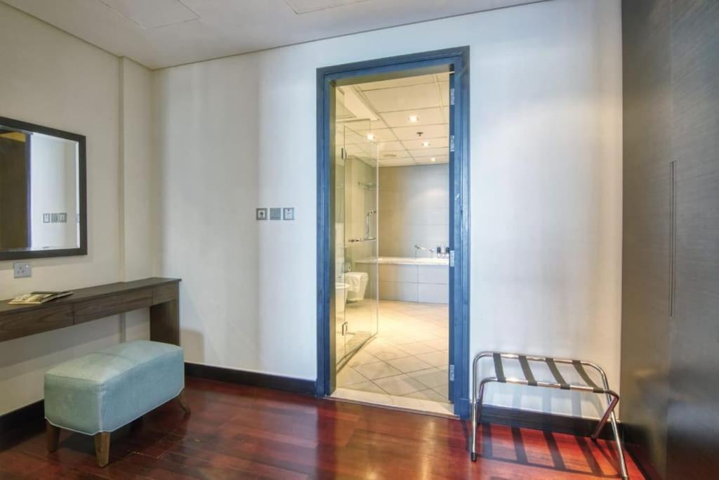 Marvelous Private In Palm Within Anantara 5 Star Apartment Dubai