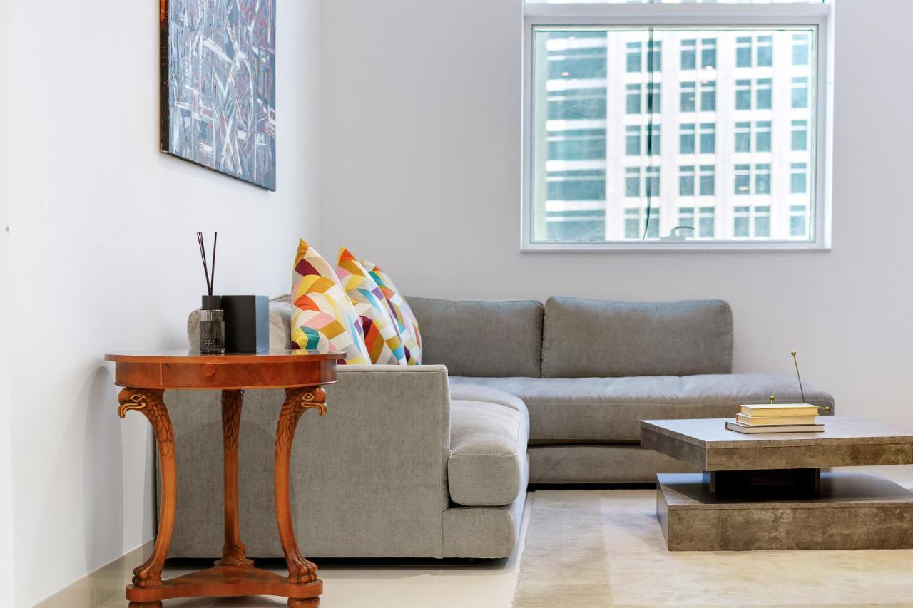 Homey 2br Damac Maison Cour Jardin, Business Bay Dubai
