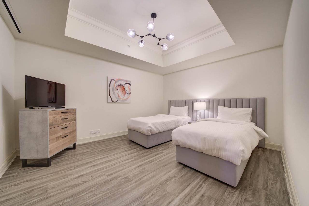 Stunning 2br L Marina View * Dubai
