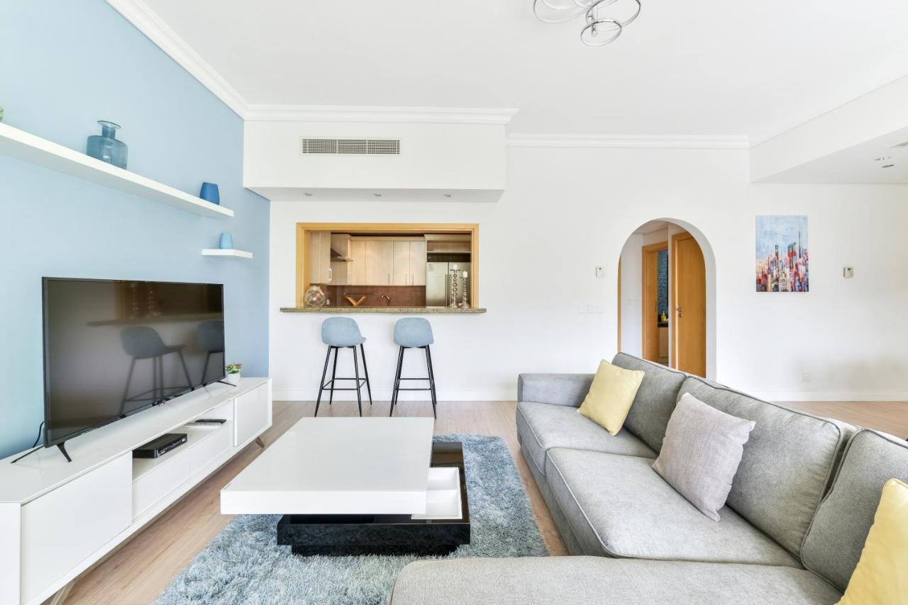 Shoreline - Beachfront Luxury Palm Jumeirah - Free 5* Access Apartment *