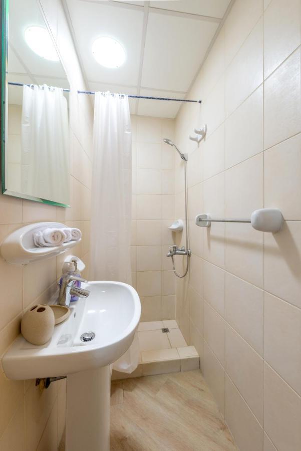 Apartment Shoreline - Beachfront Luxury Palm Jumeirah - Free 5* Access Dubai