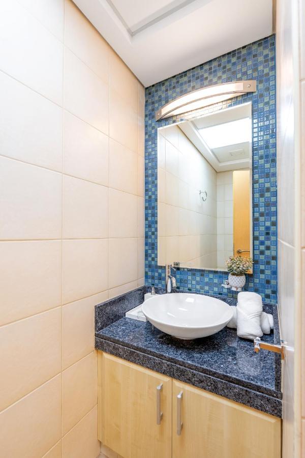 Shoreline - Beachfront Luxury Palm Jumeirah - Free 5* Access Dubai