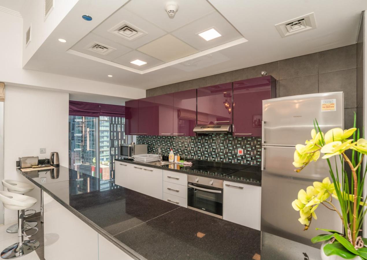 Apartment Large 2 Bedroom, Pool And Gym Access, Cayan Tower *