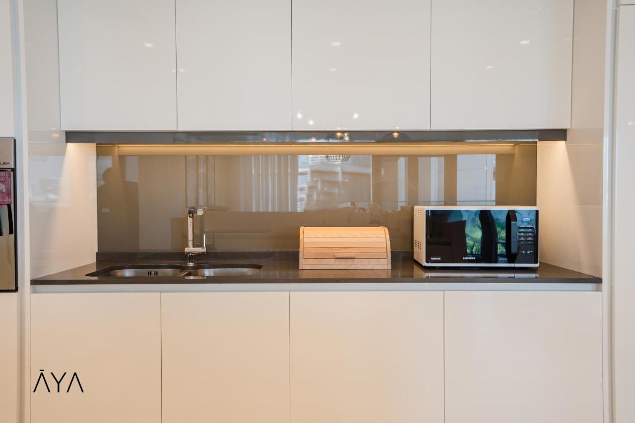 Daire Aya Boutique - Stunning 1br Surrounding The Sea Views & Ain Dubai