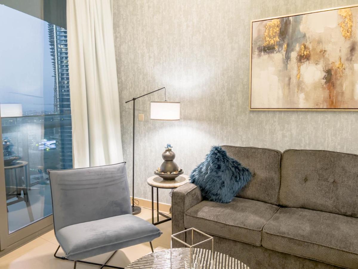 Cosmos Living Downtown * Dubai