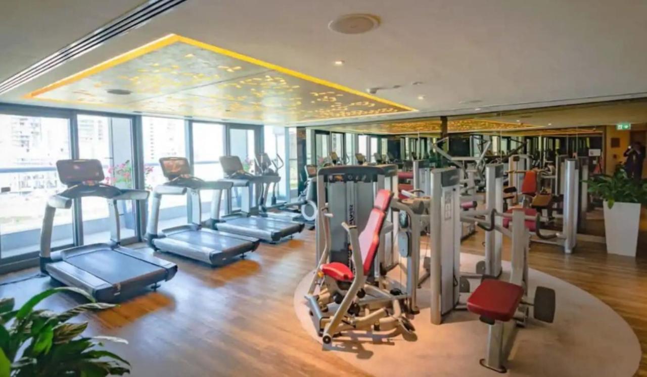 Spacious 1br In Damac Paramount Towers Bb Apartment *