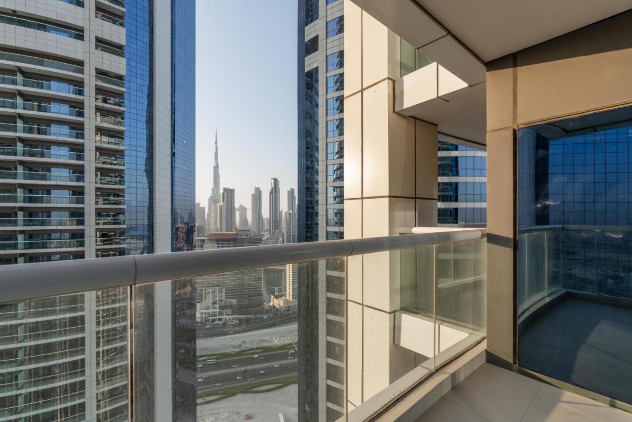 Lux Bnb Paramount Tower I Burj Views Dubai