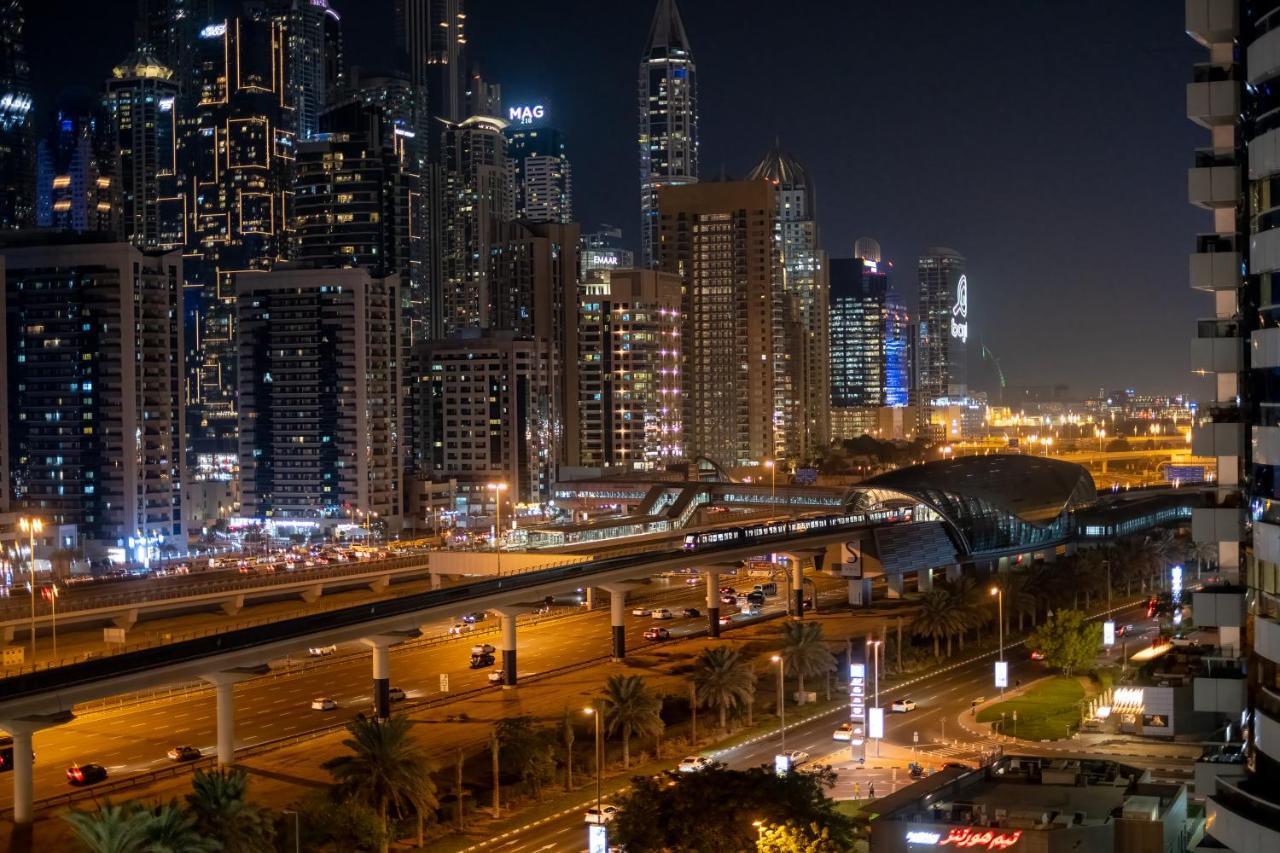 Luxury - Rooftop Pool - View
