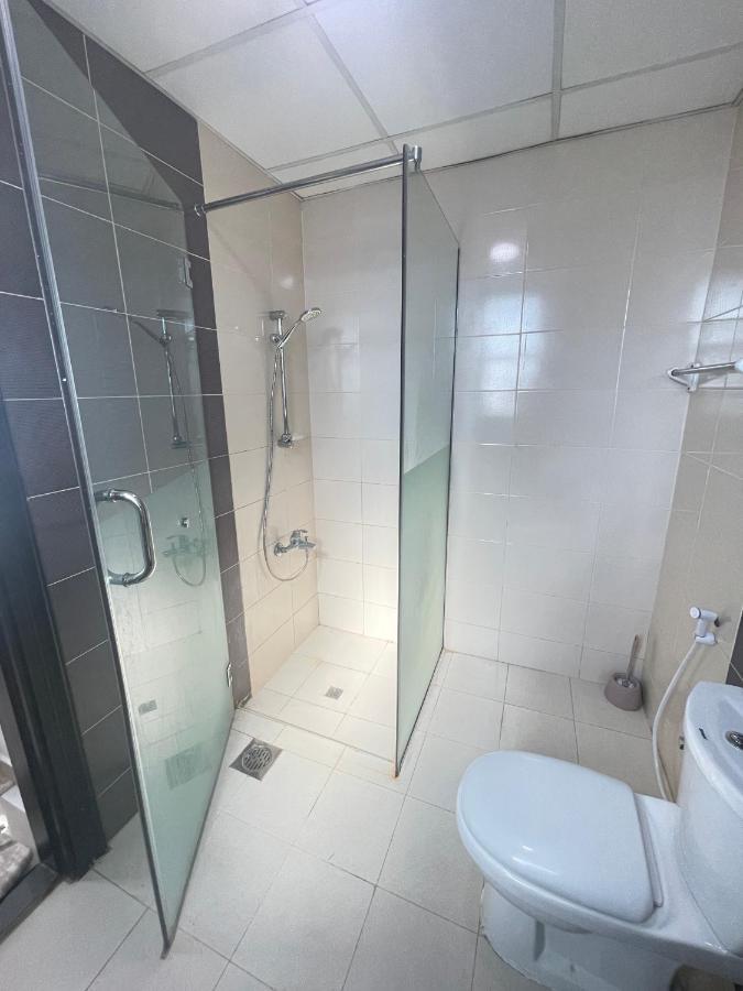 Luxury With Marina View Close To Jbr And Metro With Shared Kitchen *