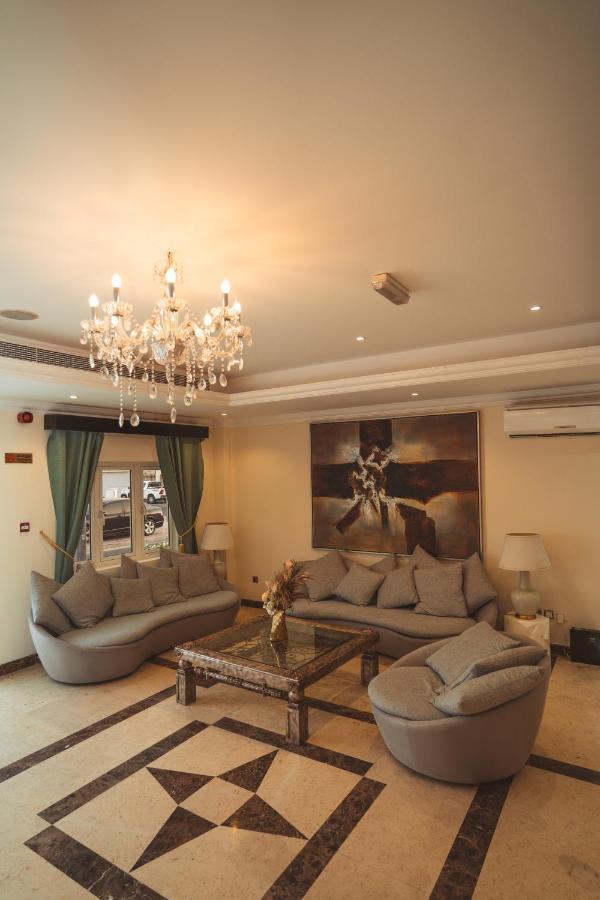 Royal Prestige Hotel 2*