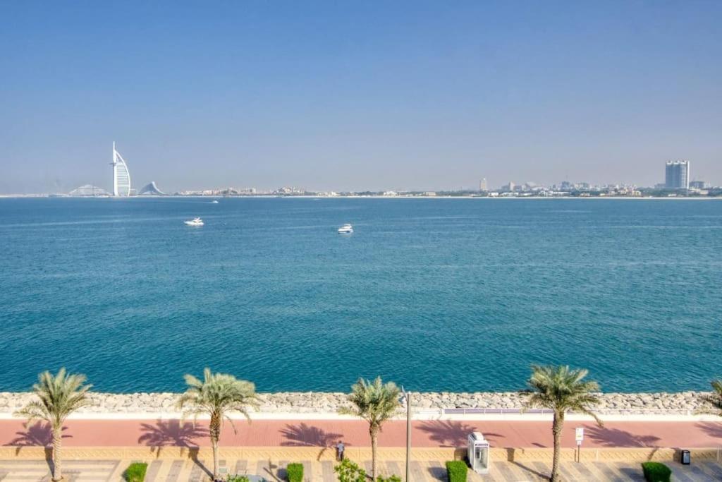 Marvelous Private In Palm Within Anantara 5 Star Apartment Dubai
