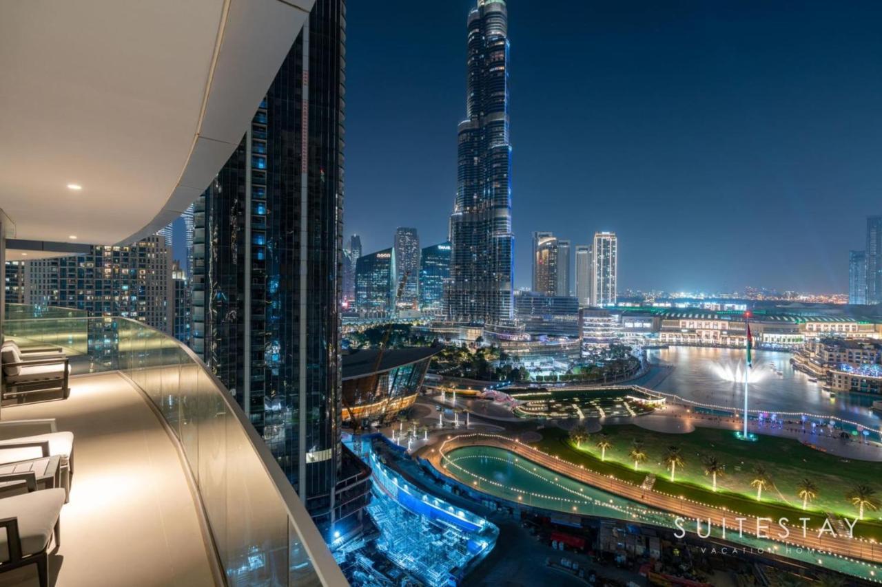 Fountain And Burj Khalifa Facing Exclusive