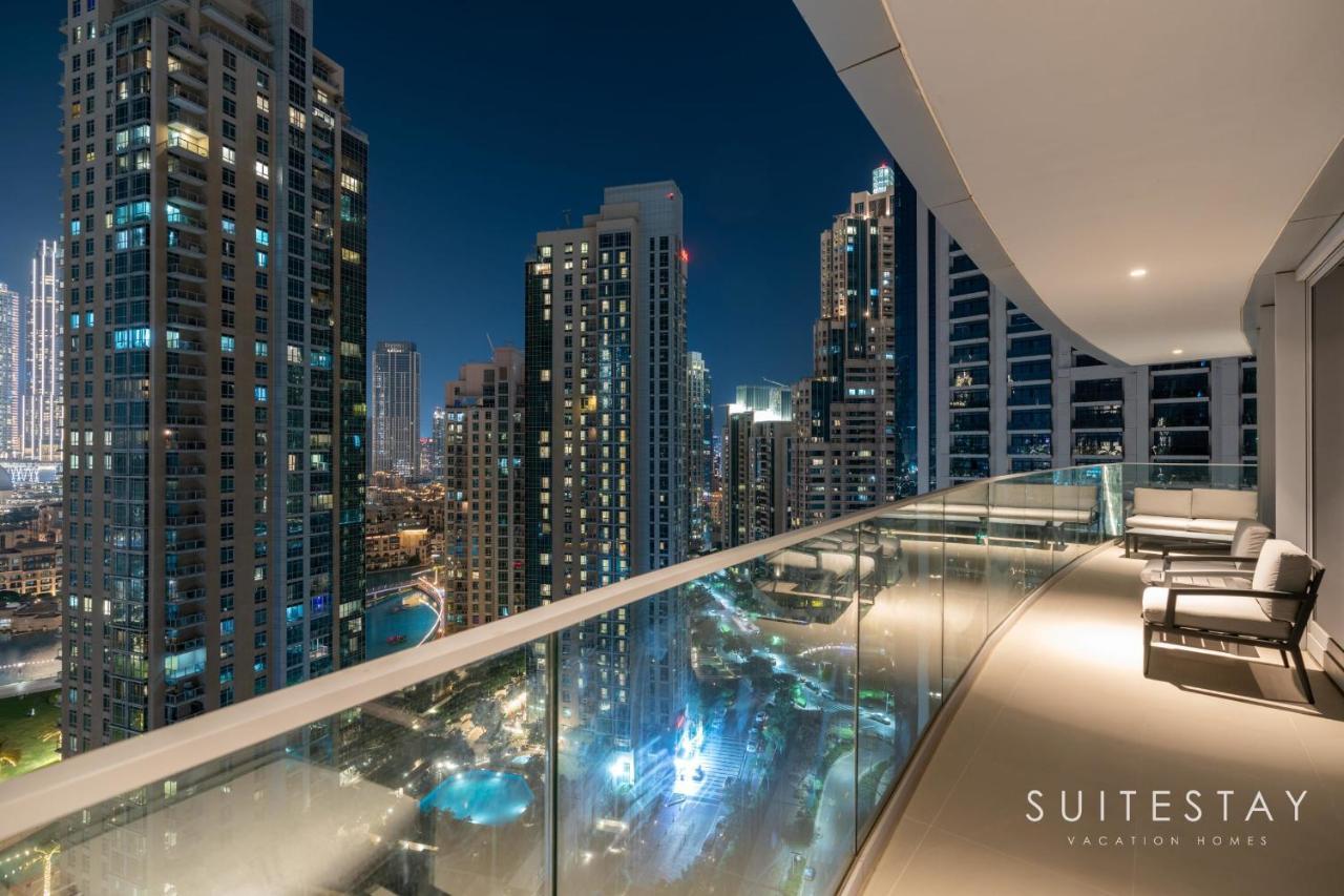 Fountain And Burj Khalifa Facing Exclusive