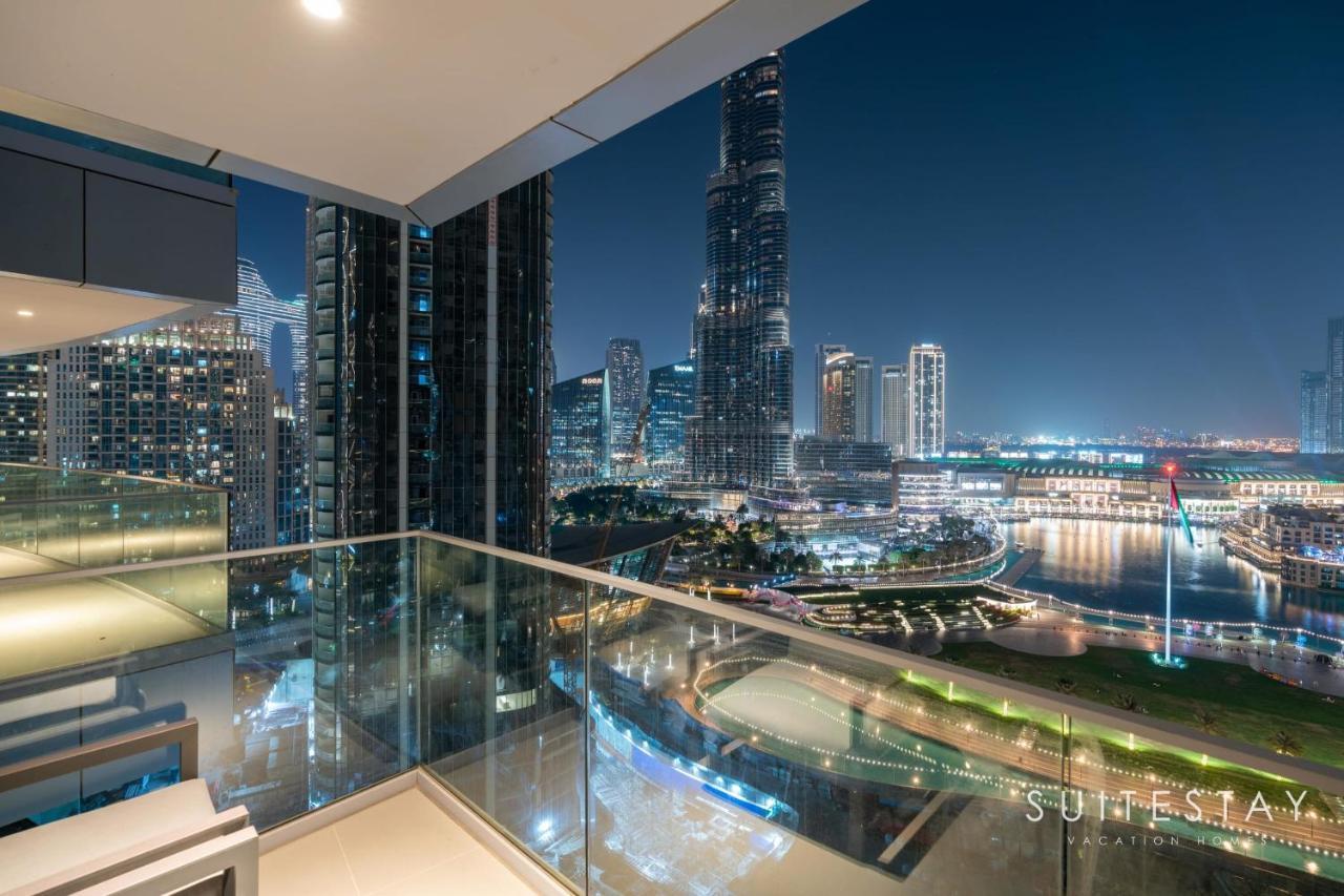 Fountain And Burj Khalifa Facing Exclusive Dubai
