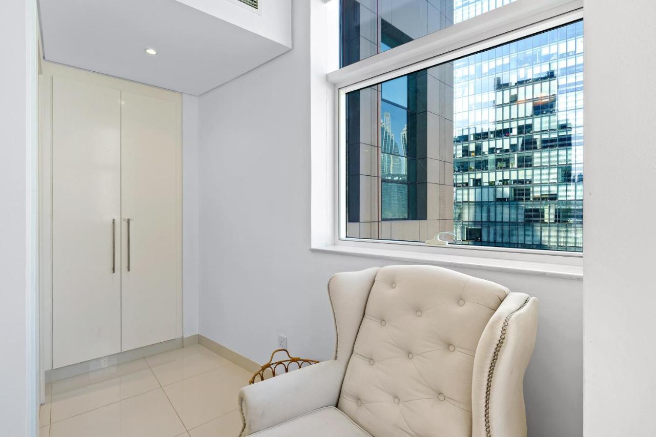 Apartment Homey 2br Damac Maison Cour Jardin, Business Bay *