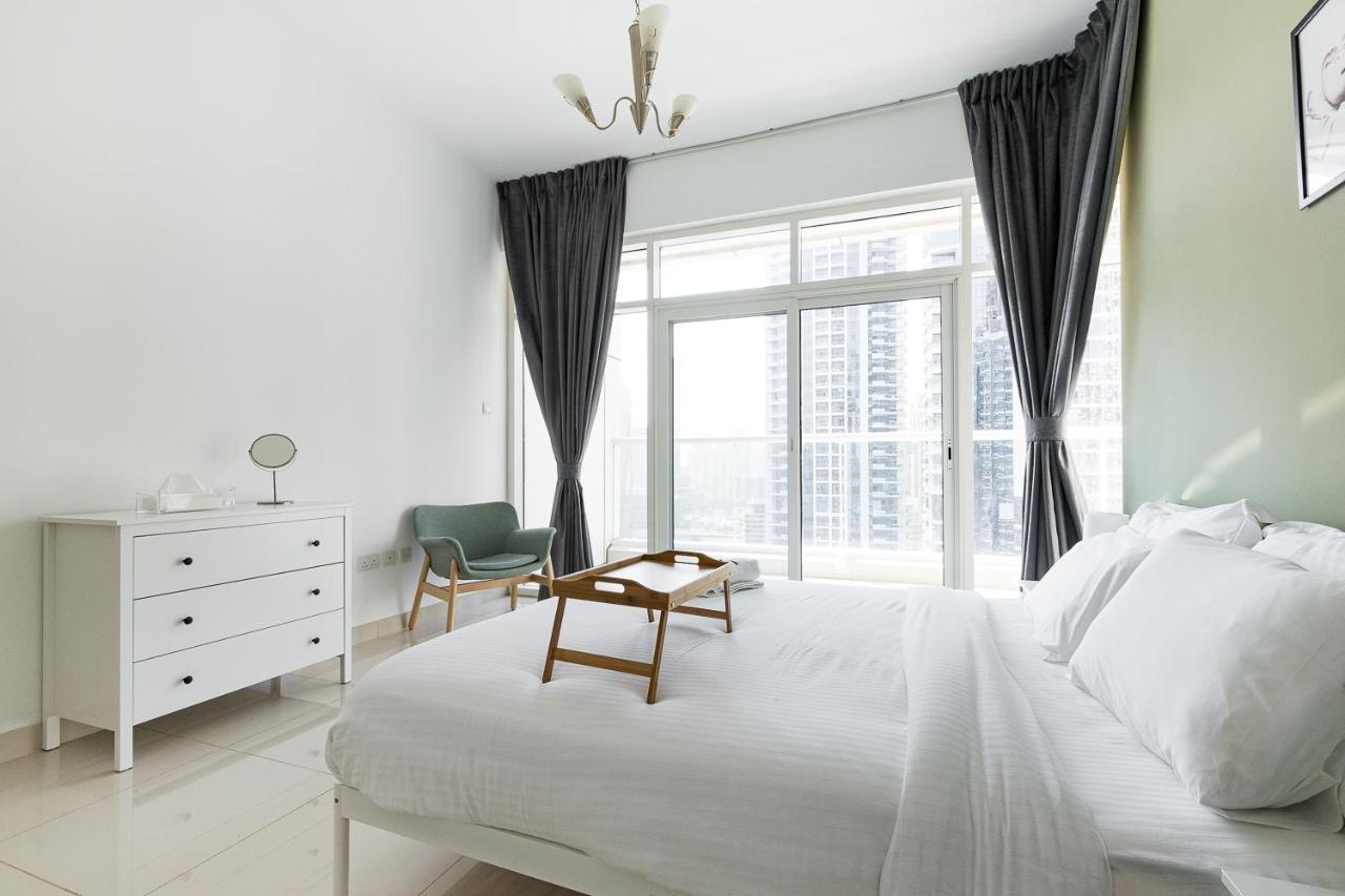 Lovely Unit With Marina View Holiday home Dubai