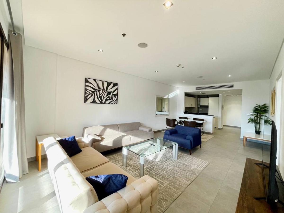 Signature Living Resort Apartments With Private Beach And Laguna Pool , Palm Jumeirah Apartment
