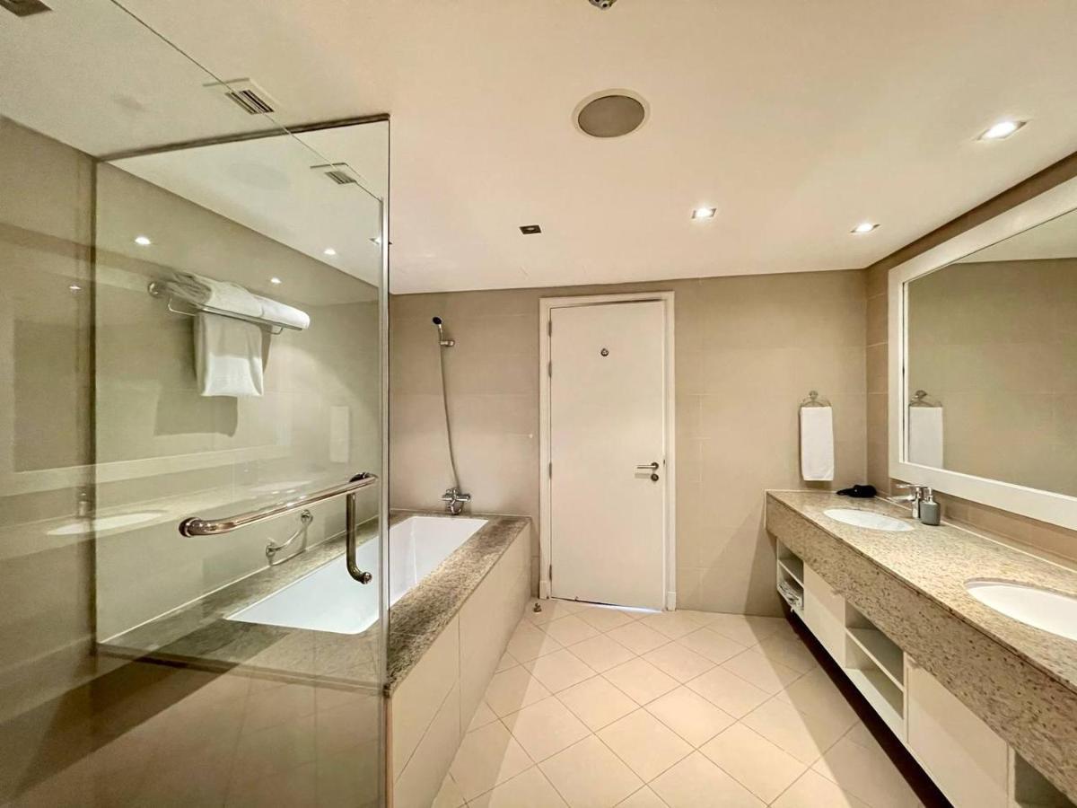 Apartment Signature Living Resort Apartments With Private Beach And Laguna Pool , Palm Jumeirah *