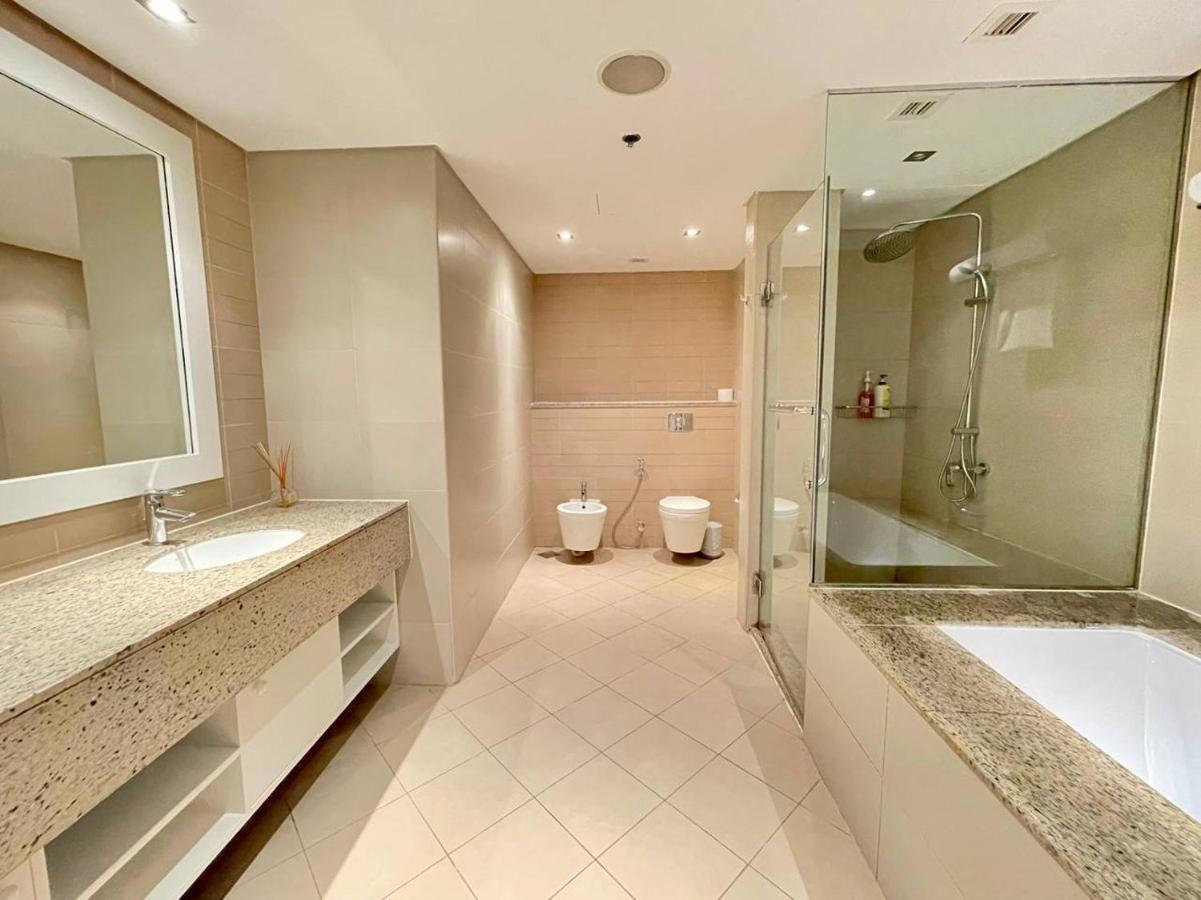 Signature Living Resort Apartments With Private Beach And Laguna Pool , Palm Jumeirah Daire