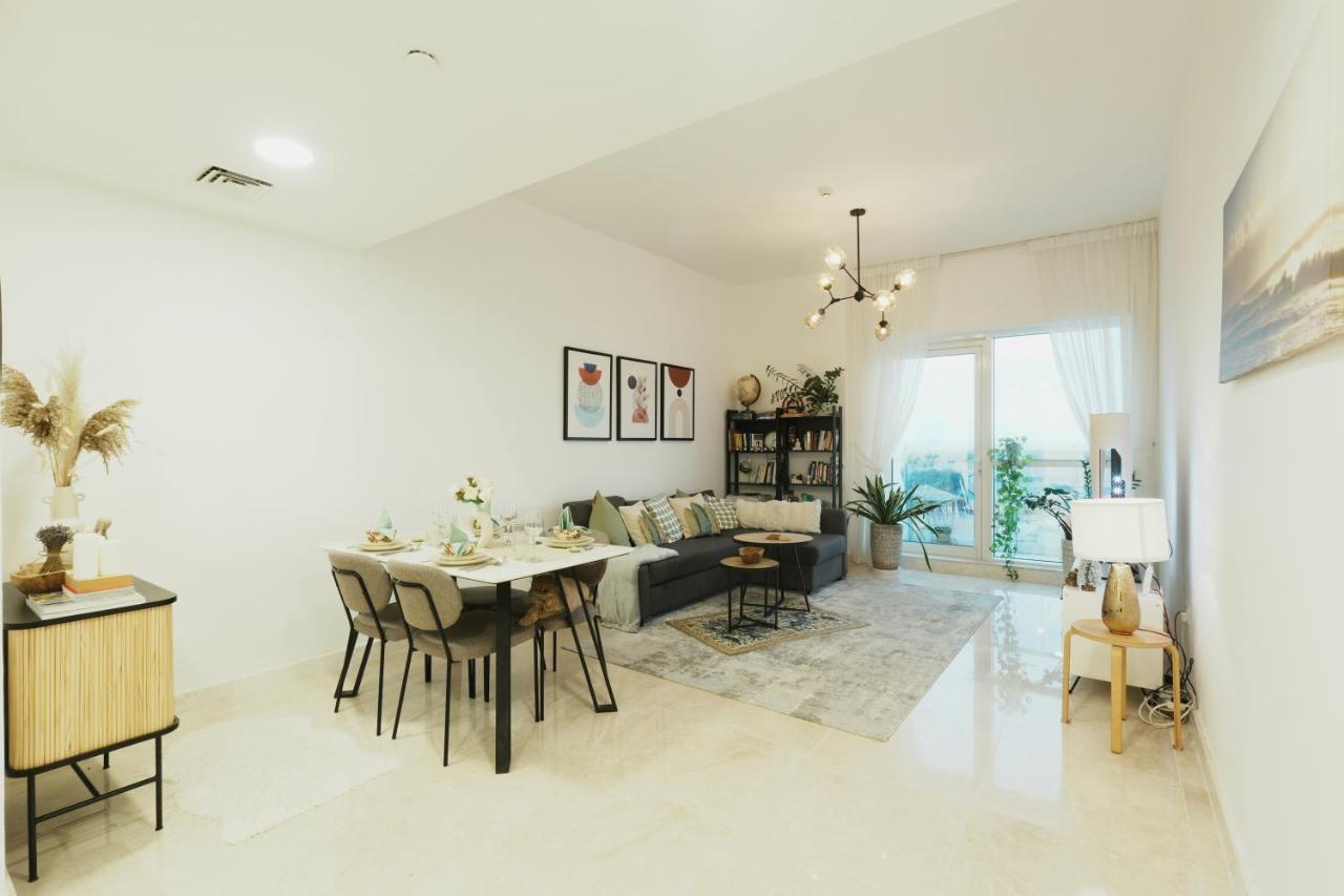 Cozy Spacious Near Downtown * Dubai