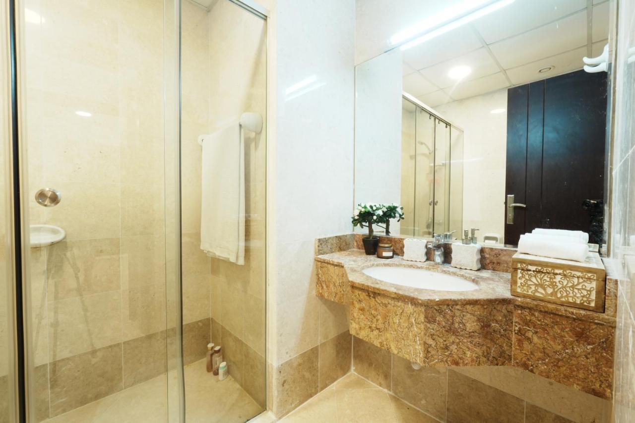 Cozy Spacious Near Downtown Dubai