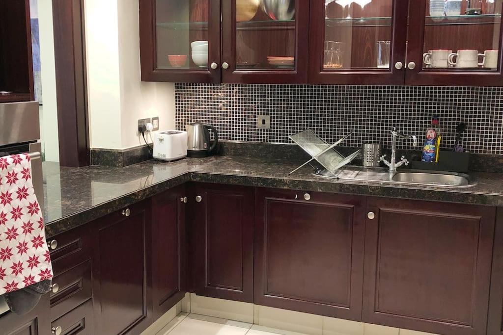 Apartment 2 Bedroom Old Town Garden - The 108 Residences *