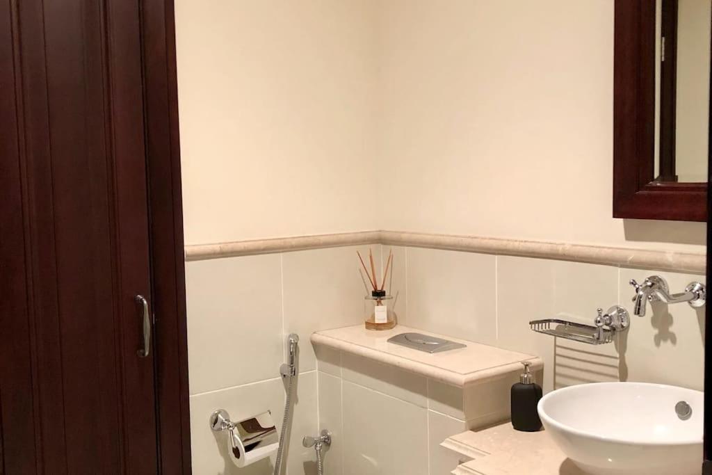 2 Bedroom Old Town Garden - The 108 Residences *