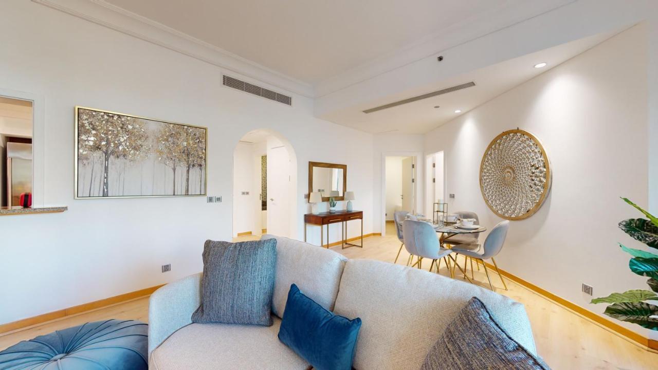 Apartment Elegant 2 Bedroom With Access *