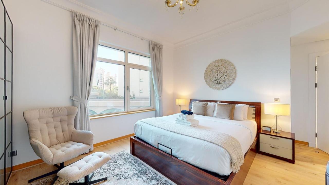 Apartment Elegant 2 Bedroom With Access