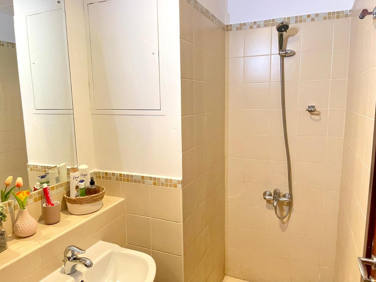 Guest house Leen Homes-jbr -spacious 4 Bedroom Dubai