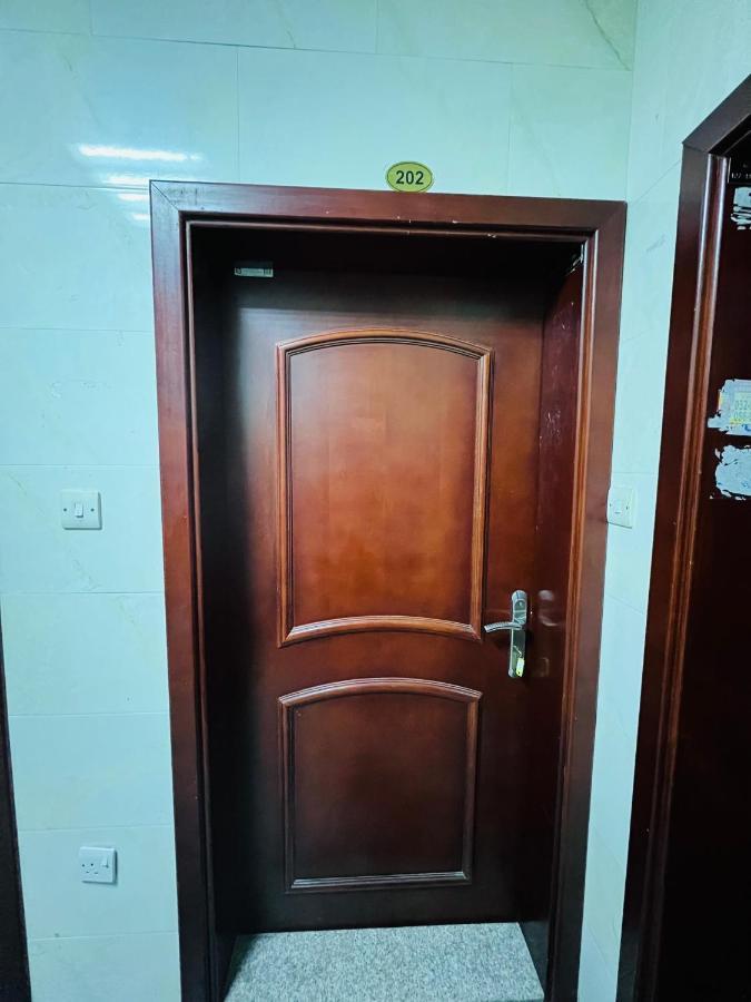 Comfort Tourist Place For Male * Dubai
