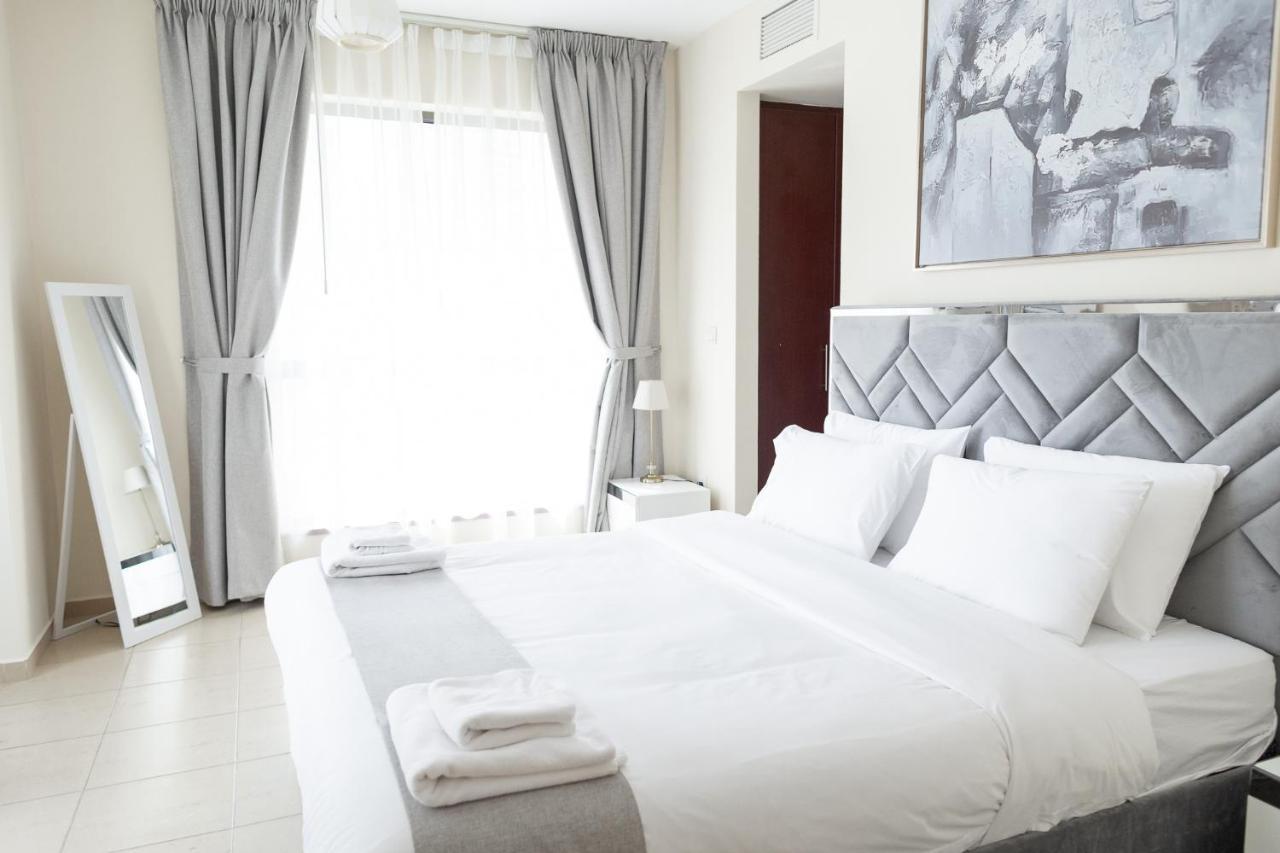 Happy Season - Jbr Apartments, Beach Front, Top Furnished Apartment Dubai